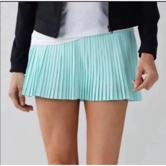 Lululemon Pleat to Street Skort Seafoam Green sz.4, 6 and sz.8